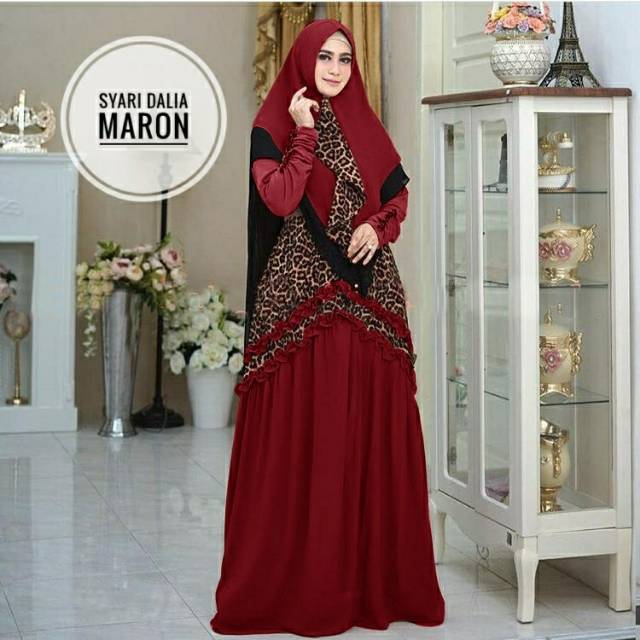 Syari Dalia Maroon