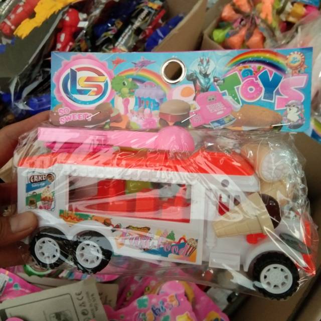 Mainan mobil kue cake