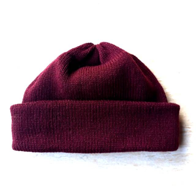 Beanie Rajut Maroon