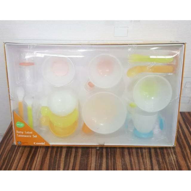 Combi Baby tableware Step Up Set