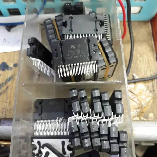 TDA 7388 TDA7388 st