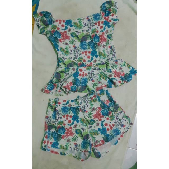 (PRELOVED) ONE SET BUNGA