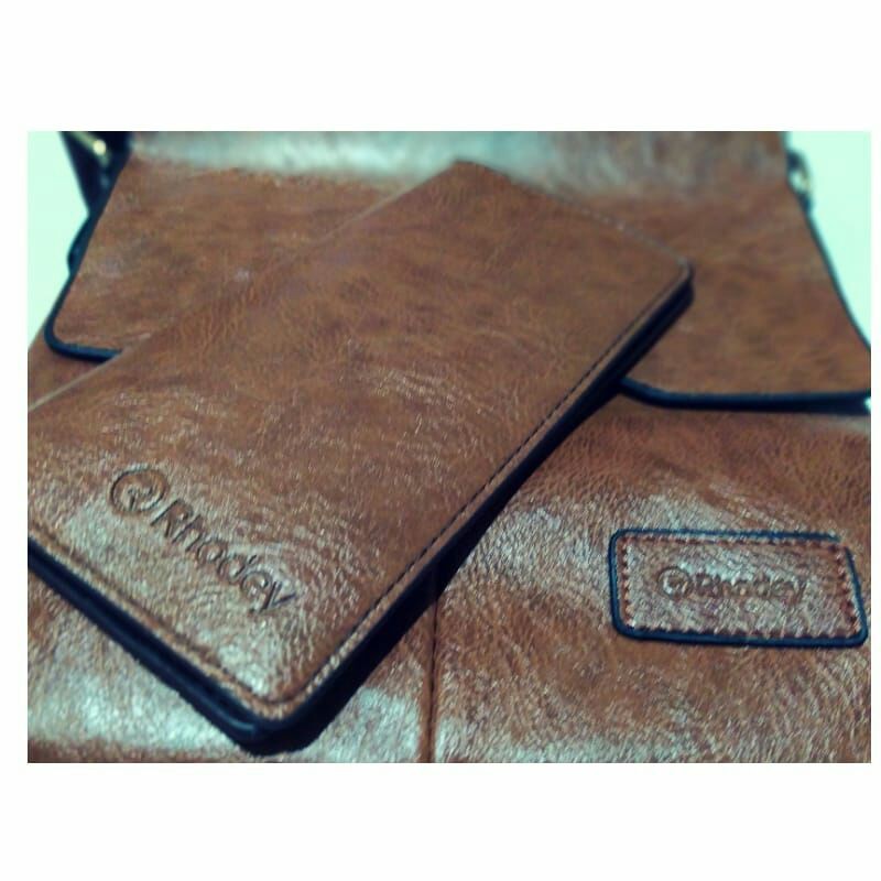 tas kulit selempang