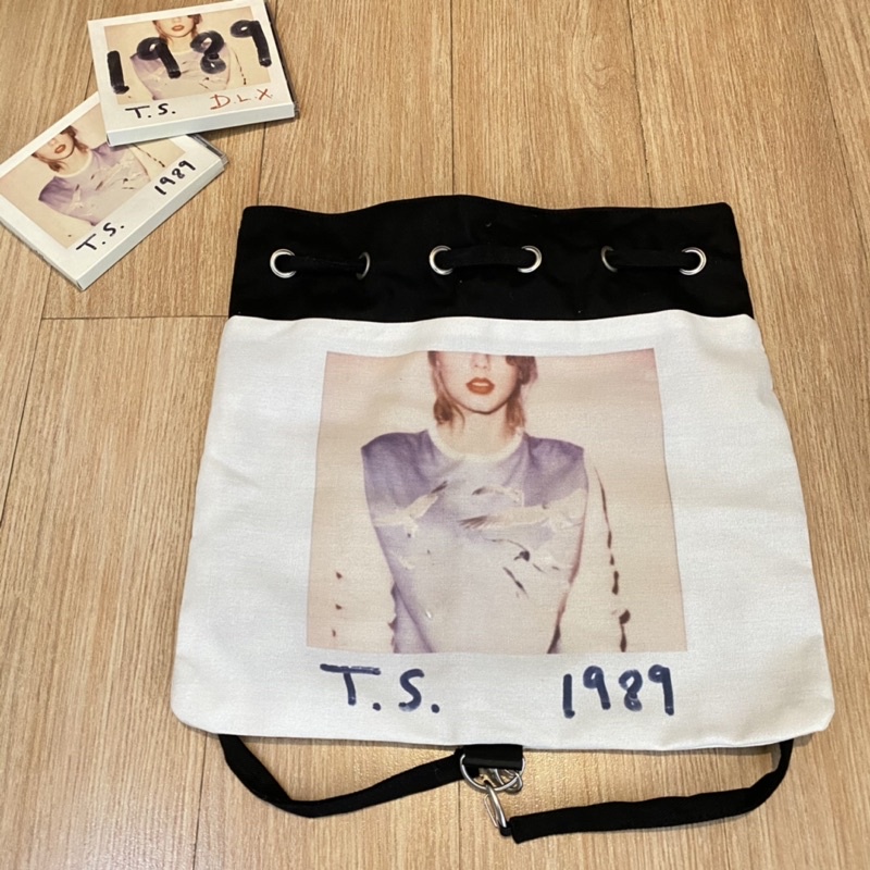 Taylor Swift 1989 Drawstring Bag