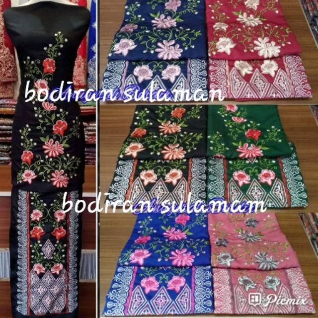 Baju kurung 345