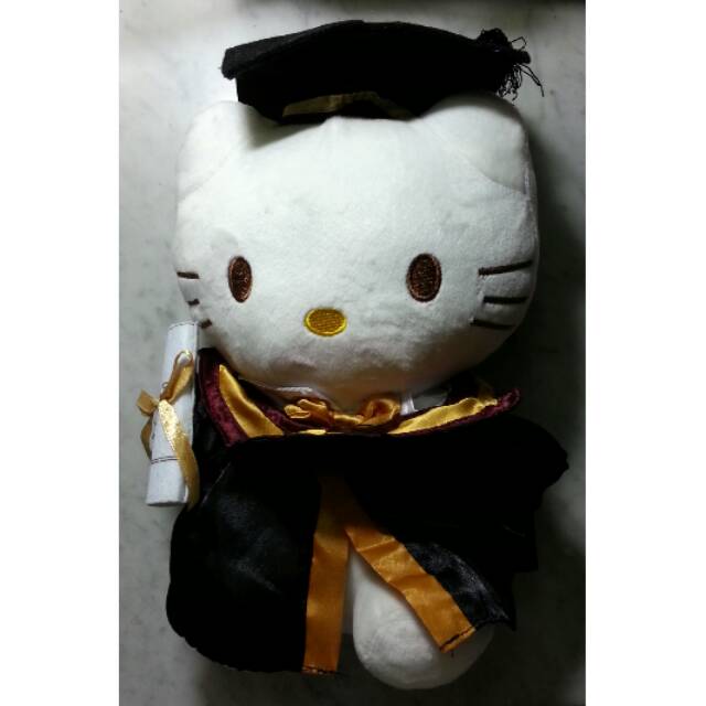 Boneka hello kitty graduation