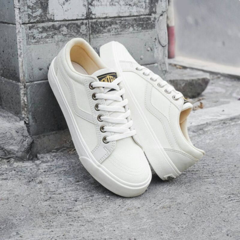 Ventela Republic Low