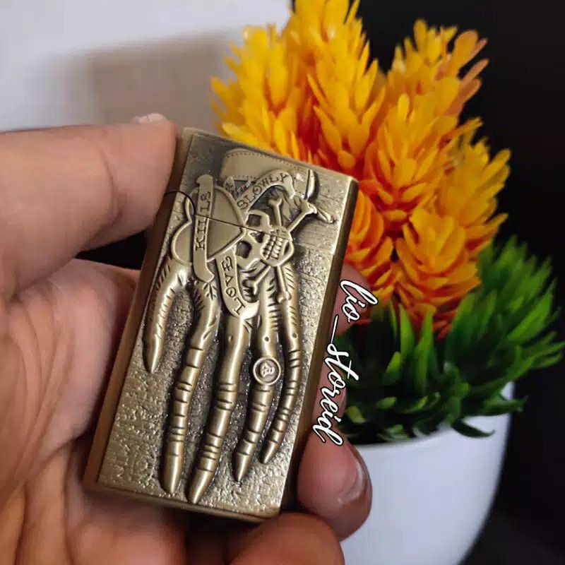 korek zippo bara