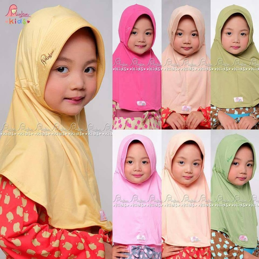 Bergo Plain Laura  Anak