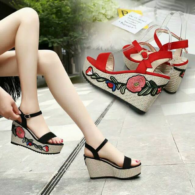Wedges cantik bunga