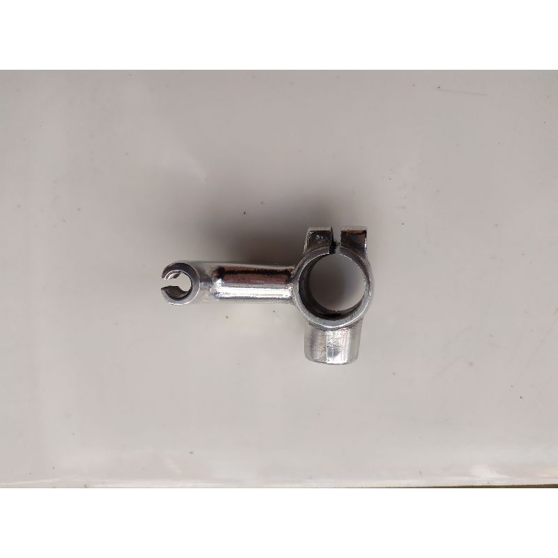 dudukan handle kopling TS 125