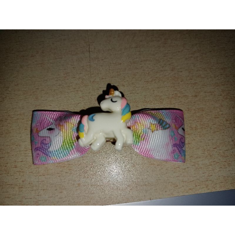 Unicorn fullbody bow
