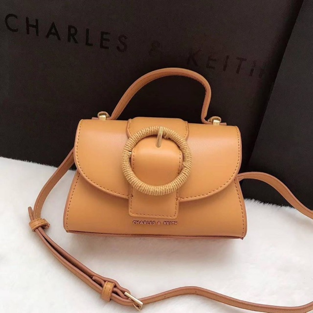 Charles & keith type 720