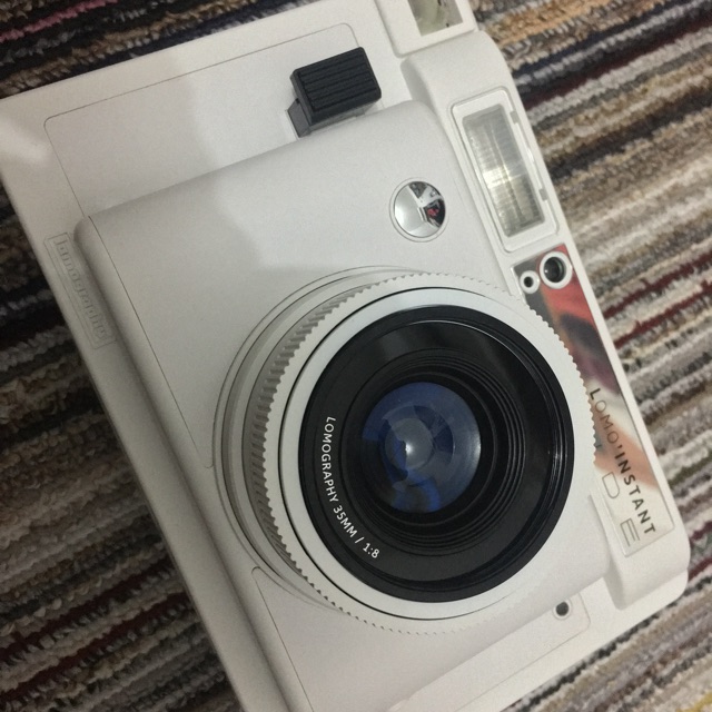 WTS LOMO INSTANT CAMERA