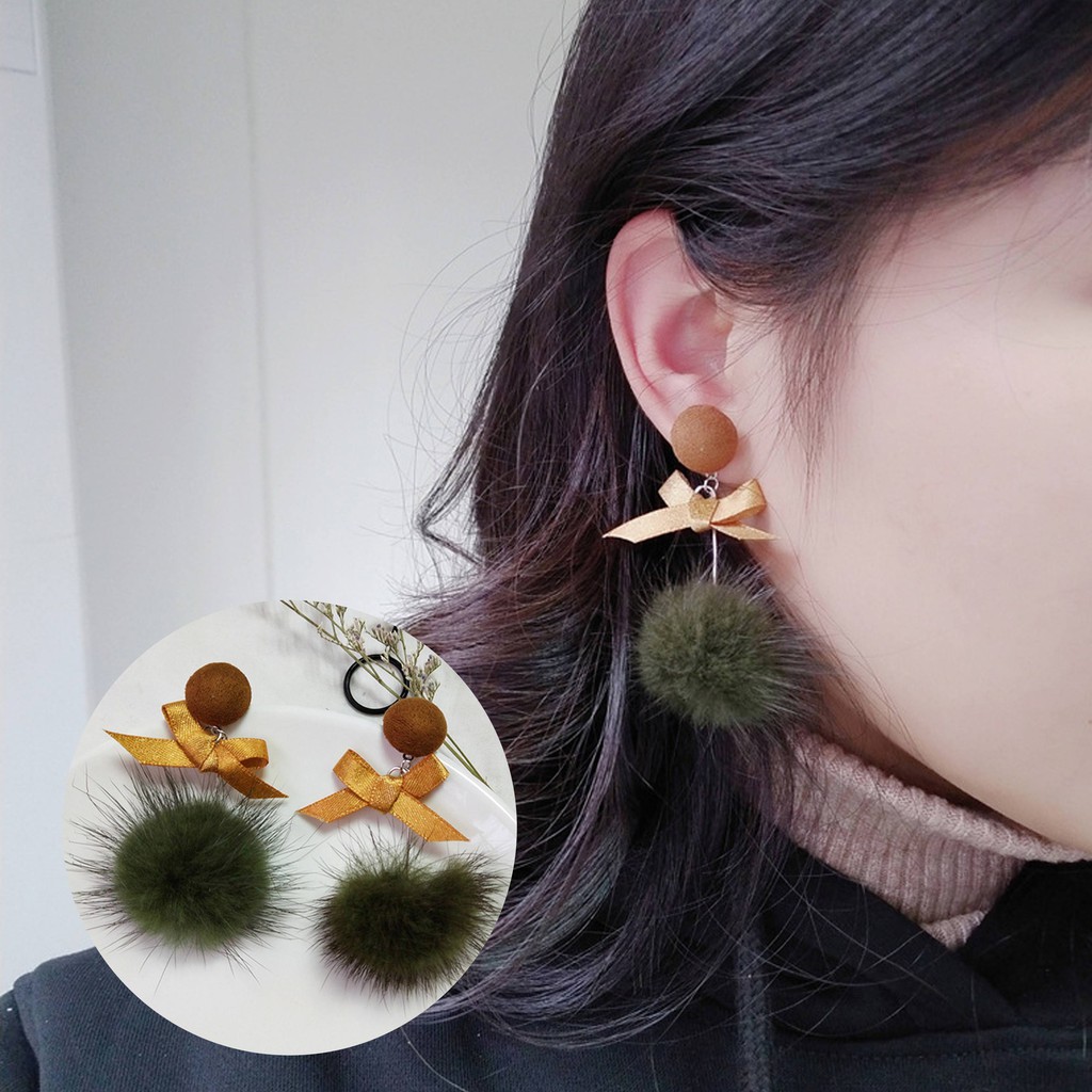 Anting Korea Plush Mane Bow Earrings AP2340