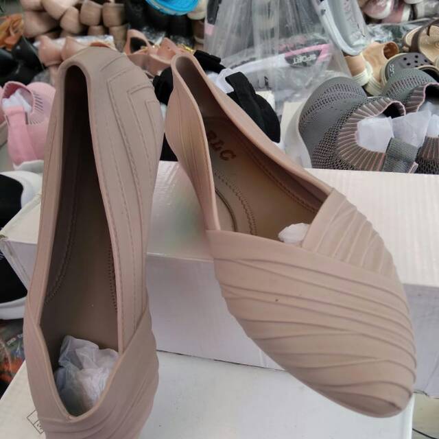 Balance shoes