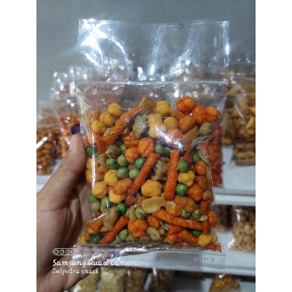 kacang campur