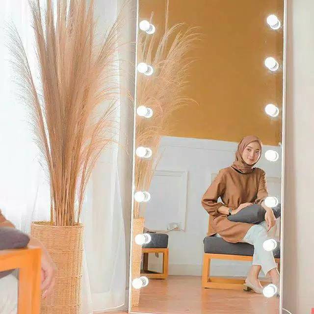 Vanity miror frameless