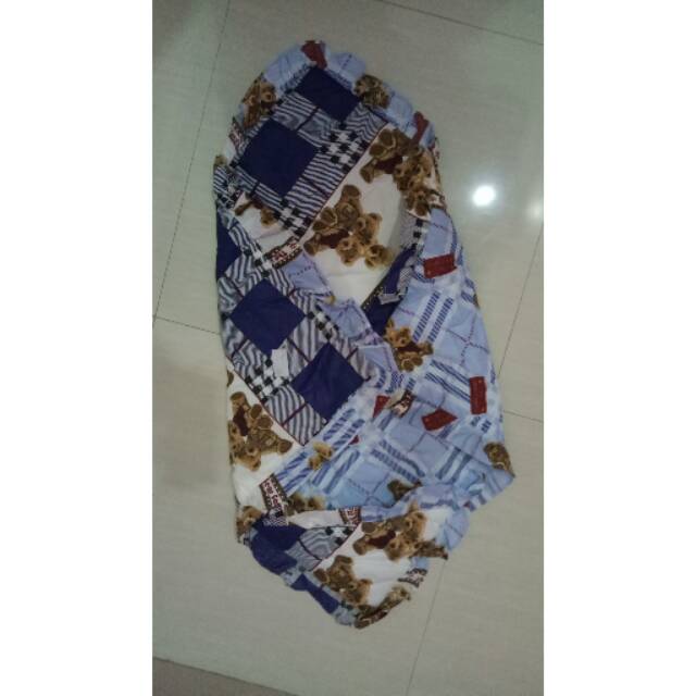 Selimut topi bayi