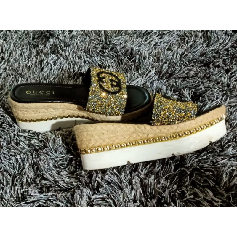 chenel wedges 39