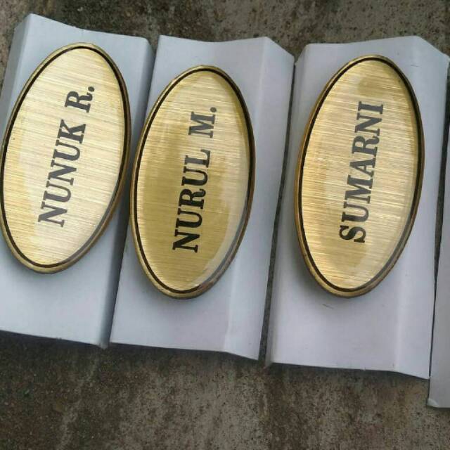 Nama dada bulat telor