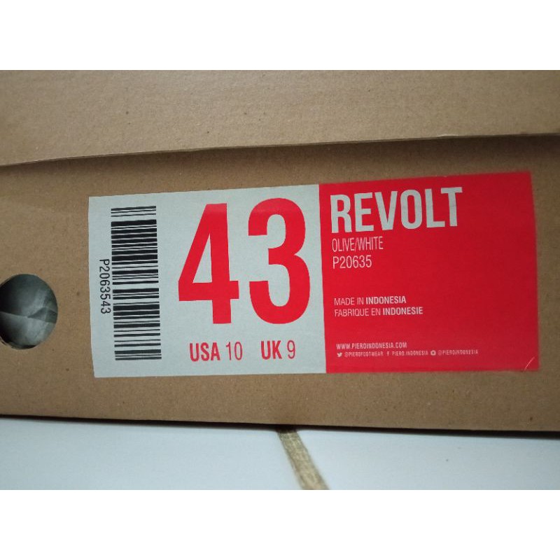 Sepatu Piero Revolt