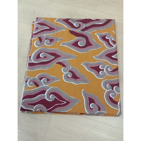 Kain Batik motif Mega Mendung