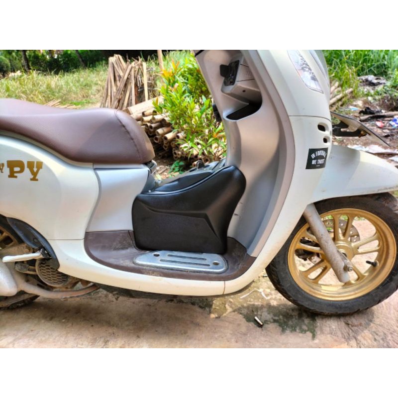 box tengah Scoopy 2020