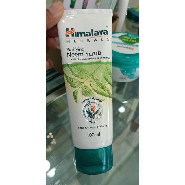 Himalaya Purifying Neem Scrub 100ml