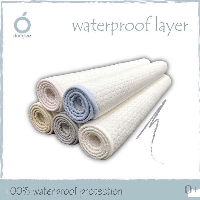DOOGLEE Waterproof Layer size Medium / Perlak Bayi