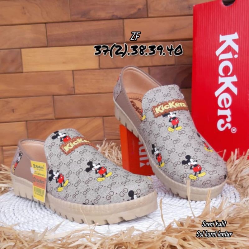 sepatu Mickey mouse by kickers