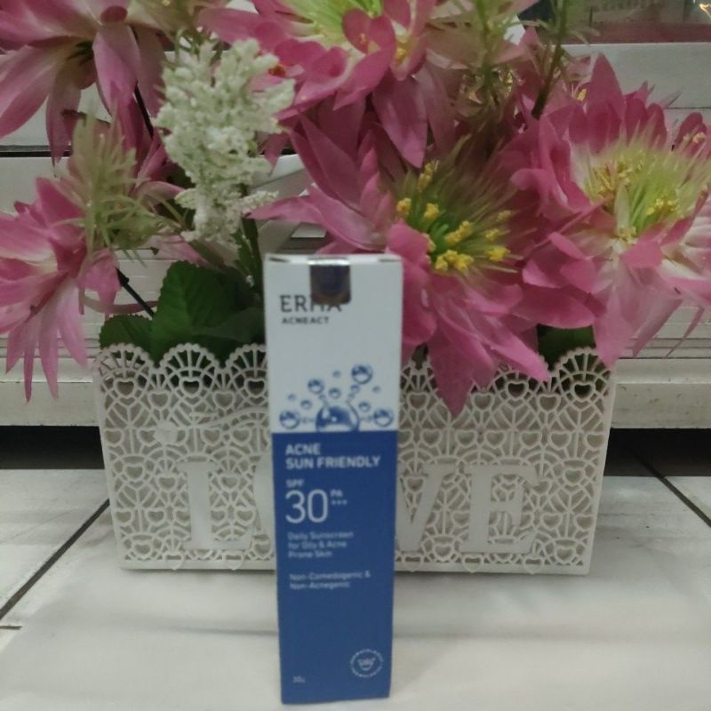 ERHA acne sun friendly