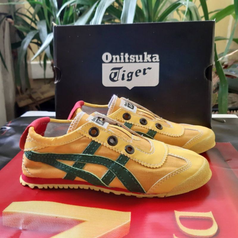 SEPATU ANAK TERLARIS(BISA COD)