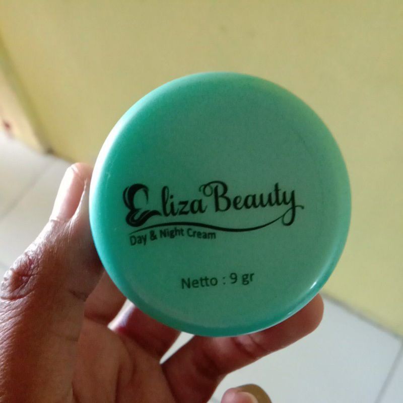 Eliza beauty