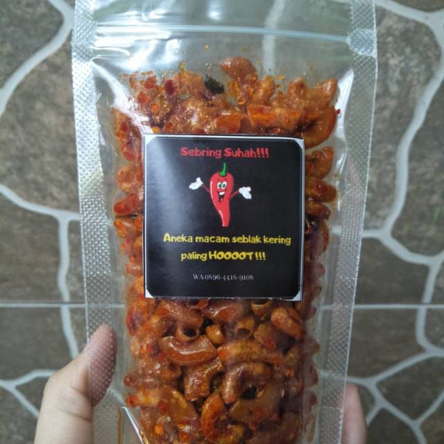 Seblak kering makaroni