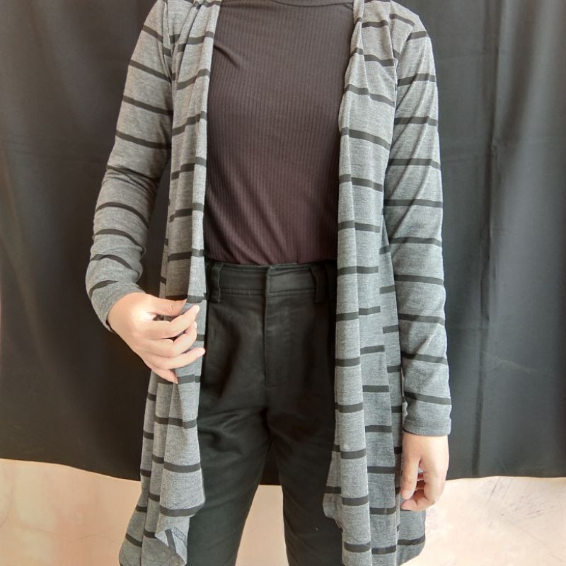 Cardigan garis