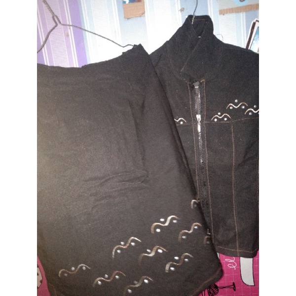 SET  BLEZER AND ROK HITAM