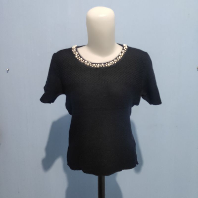 Preloved Sweater Rajut Second Branded Courreges