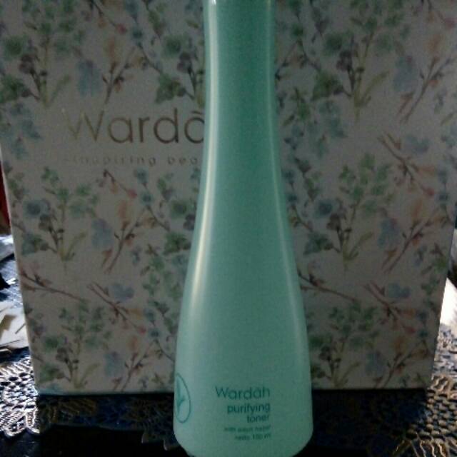 Purifying toner