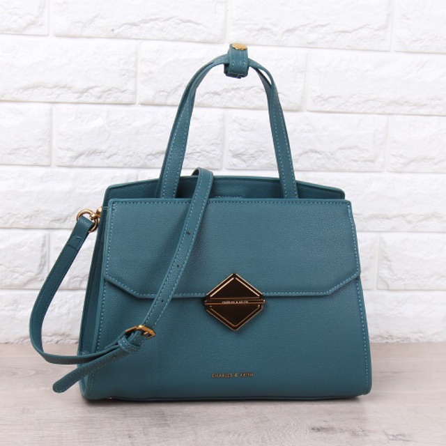 kode: Charles & keith metalic Accent handbag