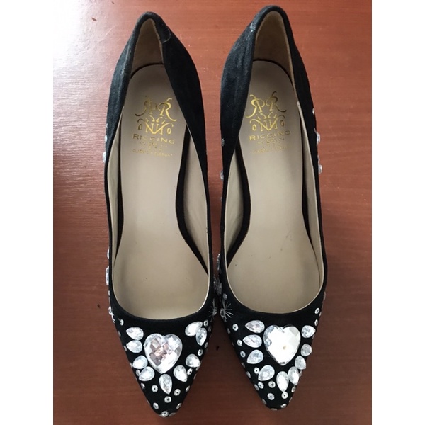 SEPATU HAK TINGGI