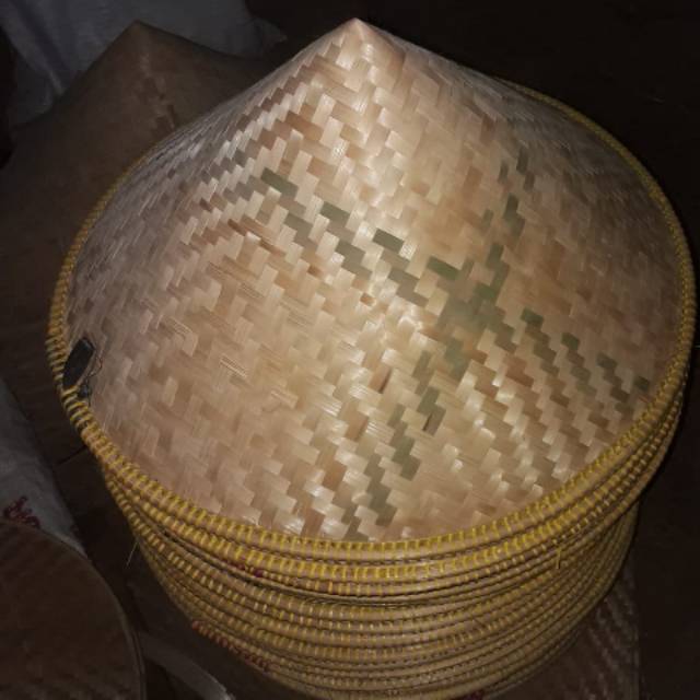 Dudukuy Tani/topi caping bambu