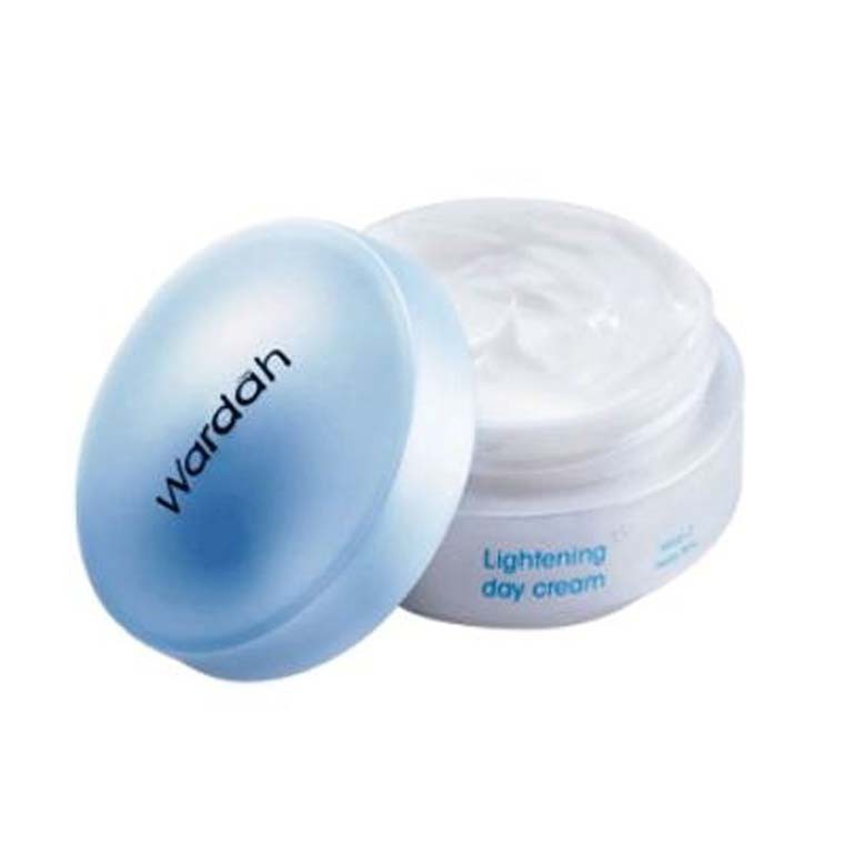 Wardah Lightening Day Cream Step 2
