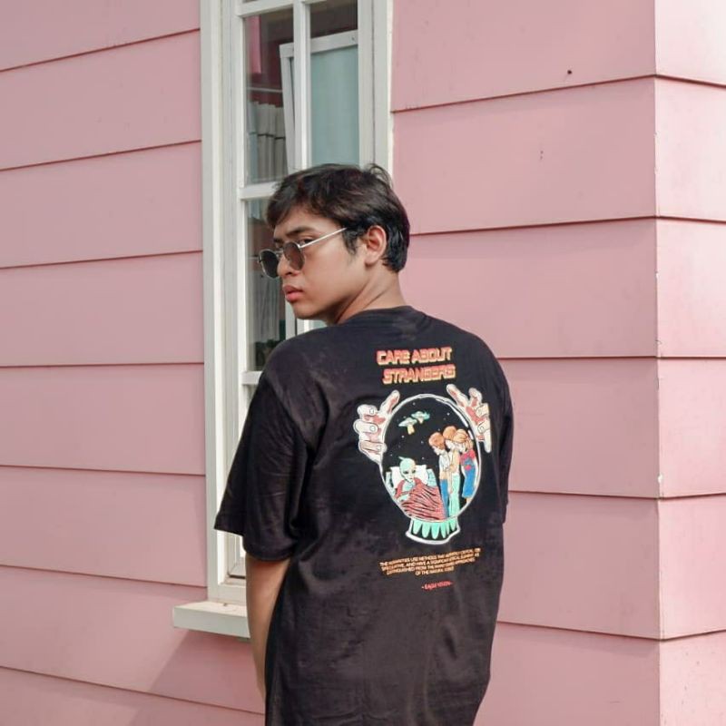KAOS PRIA/WANITA/UNISEX EVTS STRANGER
