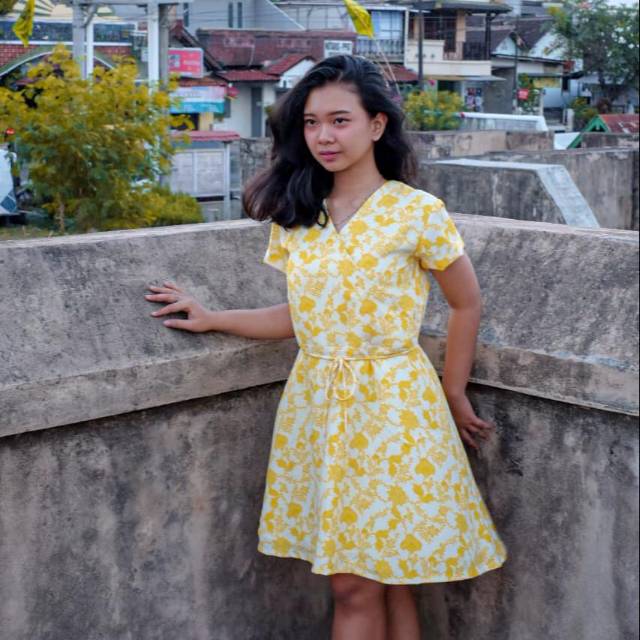 BATIK KEMBANG KUNING