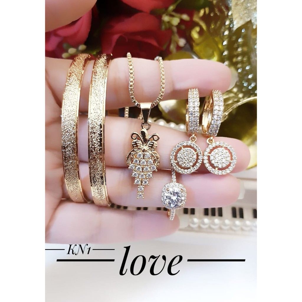 set perhiasan 4L15