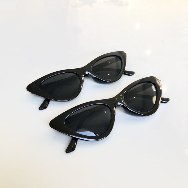 Cat Eye Glasses (Kacamata Mata Kucing)