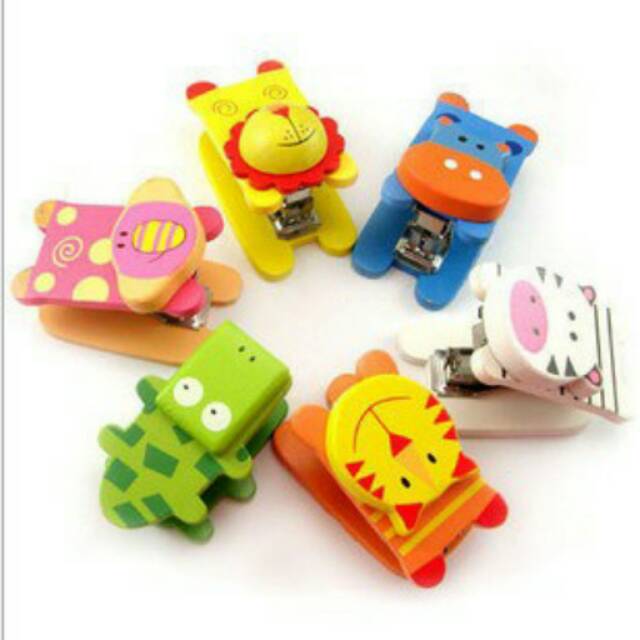 Staples lucu karakter