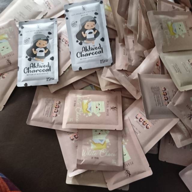 Youra pearl mask