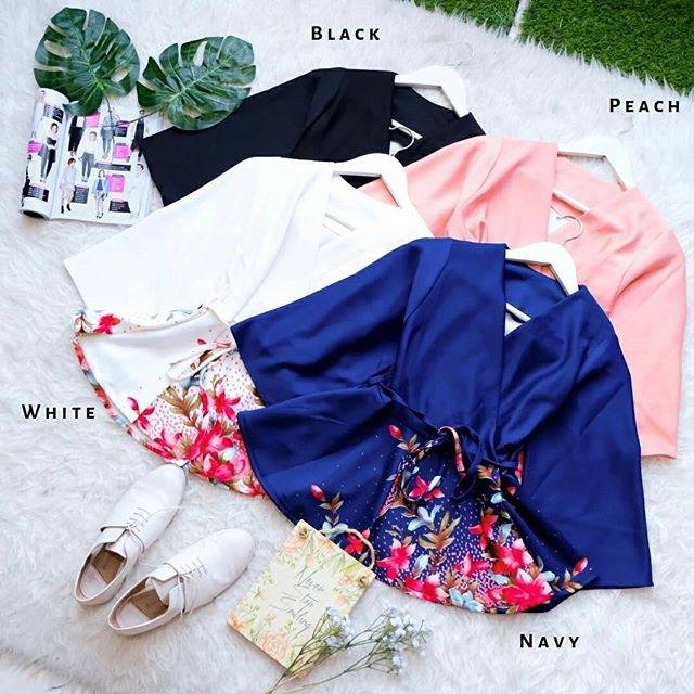 Wanda Flowy Scuba Top
